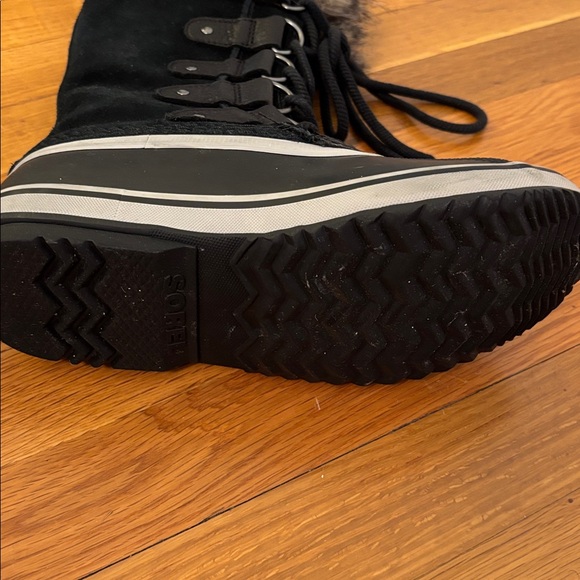 Sorel Joan of Arctic black boots. Size 6. Like new! - Picture 7 of 8